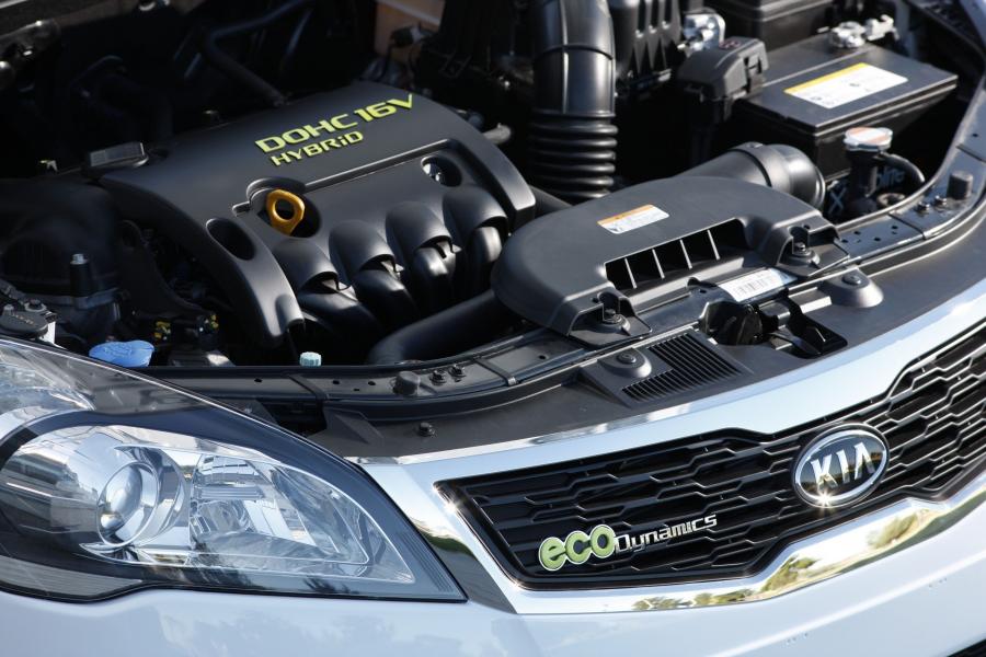  Kia cee&rsquo;d Hybrid 2010 года  (фото 32 из 33)